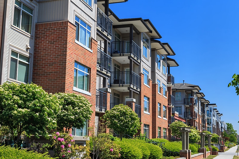 Exterior Photo of Apartment Buildings